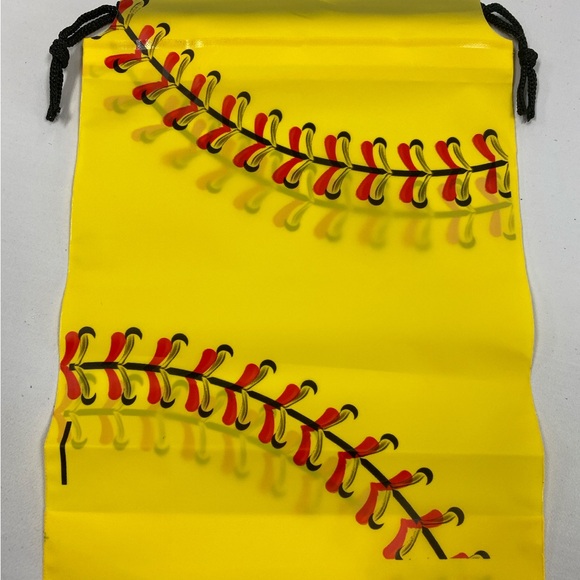 NWT softball earrings with free bag and charm - Picture 4 of 4